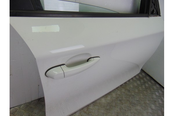 BLANCA PUERTA DELANTERA DERECHA BMW SERIE 1 BERLINA (E81/E87)