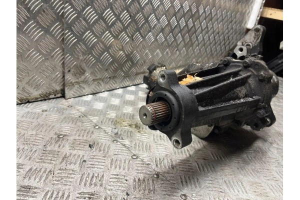 Front reducer CHEVROLET CAPTIVA C100 C140 24240427 2 0L diesel 110kW Part manufacturer Chevrolet OE
