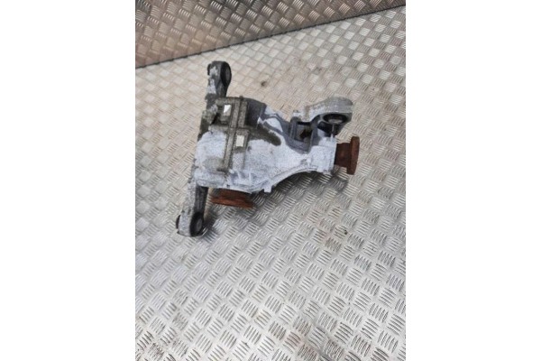 Rear reducer BENTLEY 4460310025 4 0L gasoline 467kW 2017 Part manufacturer Bentley OE