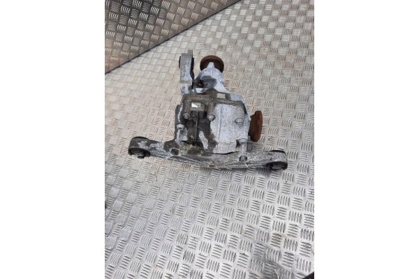 Rear reducer BENTLEY 4460310025 4 0L gasoline 467kW 2017 Car type passenger cars