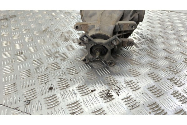 Rear reducer MERCEDES BENZ CLS C219 A2193505514 5 5L gasoline 285kW Catalog number of the original A2193505514