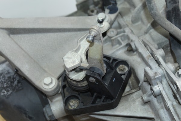 JH3103 CAJA CAMBIOS NISSAN MICRA (K12E)