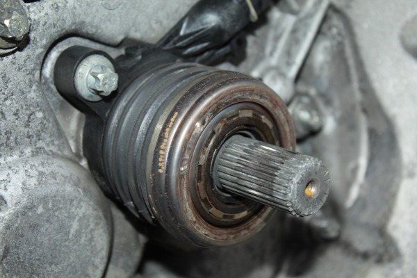 JH3103 CAJA CAMBIOS NISSAN MICRA (K12E)