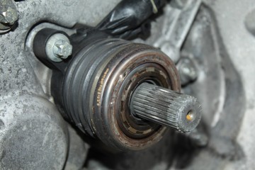 JH3103 CAJA CAMBIOS NISSAN MICRA (K12E)