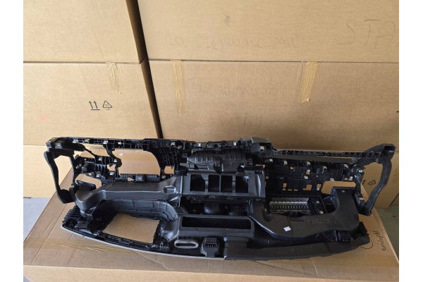 Dashboard Volkswagen PASSAT B9 2023 with and without Head up NEW Catalog number of substitutes 05336063