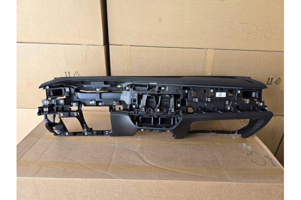 Dashboard Volkswagen PASSAT B9 2023 with and without Head up NEW Quality of parts according to GVO O original with manufacturer 