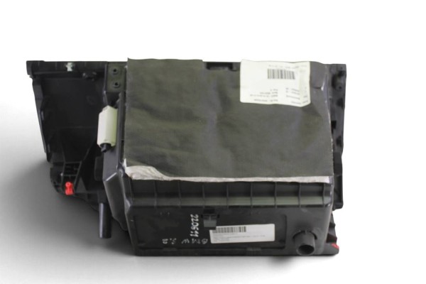 Guantera, Bmw Serie 2 Gran Tourer (F46) 218d 2015, 21041310