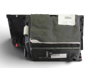 Guantera, Bmw Serie 2 Gran Tourer (F46) 218d 2015, 21041310