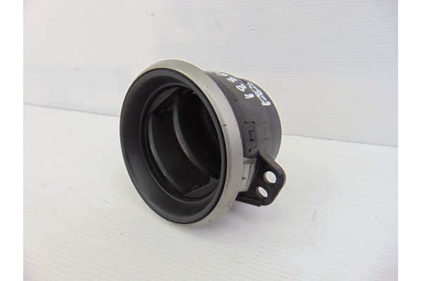 Rejilla aireadora, Toyota RAV4 (A2) 2.0 D-4D Sol 4X4 (2003- ) 2004