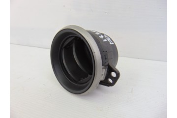 Rejilla aireadora, Toyota RAV4 (A2) 2.0 D-4D Sol 4X4 (2003- ) 2004