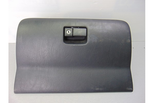 Guantera, Toyota RAV4 (A2) 2.0 D-4D Sol 4X4 (2003- ) 2004