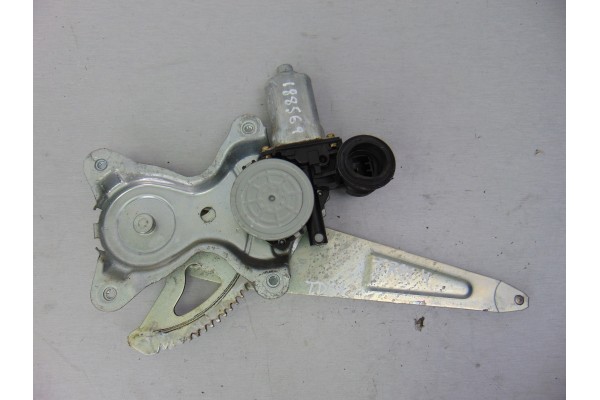 Elevalunas trasero derecho, Toyota RAV4 (A2) 2.0 D-4D Sol 4X4 (2003- ) 2004