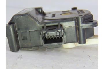 Motor apertura trampillas climatizador, Toyota RAV4 (A2) 2.0 D-4D Sol 4X4 (2003- ) 2004, 063800-0240