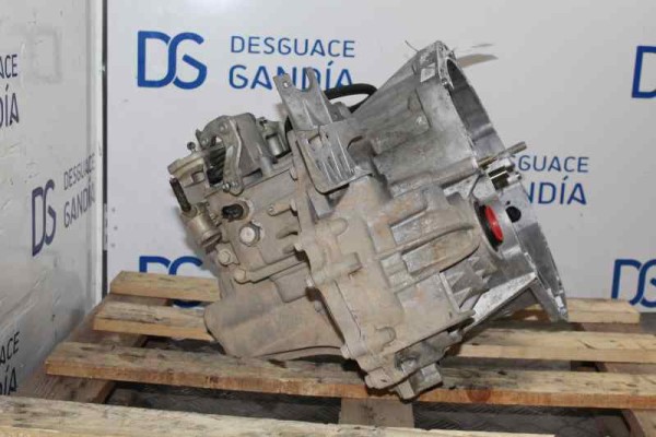 ND0001 CAJA CAMBIOS RENAULT MEGANE II BERLINA 5P Business 2005 ND0001 160414 RENAULT - 1