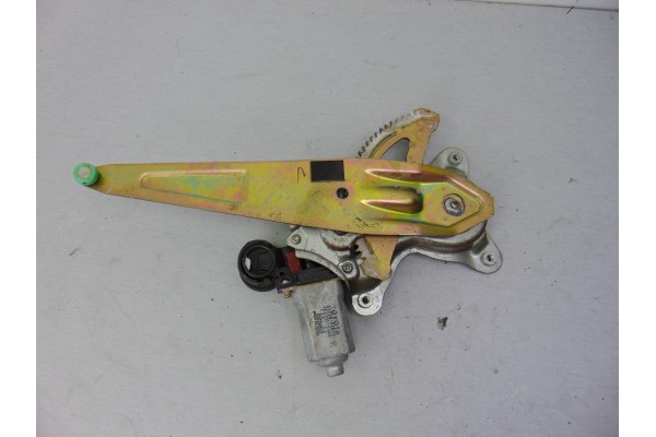 Elevalunas trasero izquierdo, Toyota RAV4 (A2) 2.0 D-4D Sol 4X4 (2003- ) 2004