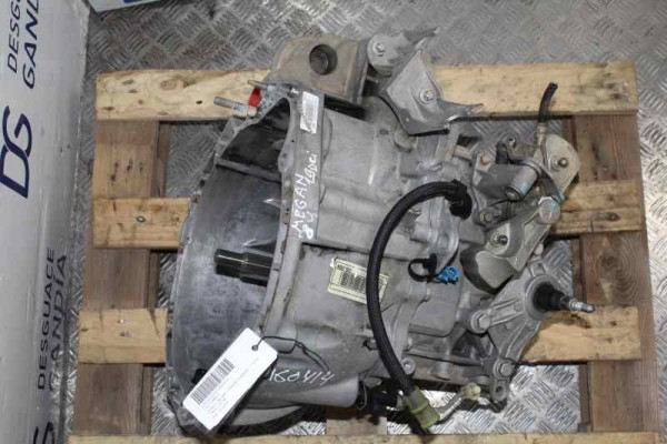 ND0001 CAJA CAMBIOS RENAULT MEGANE II BERLINA 5P Business 2005 ND0001 160414 RENAULT - 3
