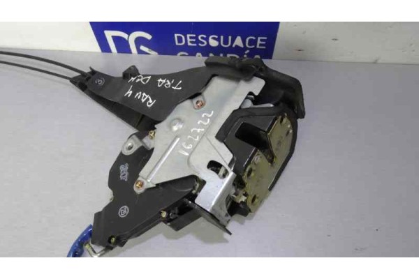 Cerradura puerta trasera derecha, Toyota RAV4 (A2) 2.0 D-4D Executive 4X4 (2003- ) 2002