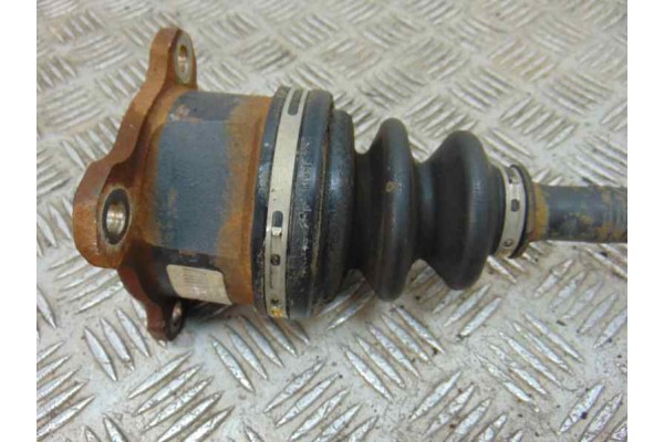 Transmision trasera izquierda, Toyota RAV4 (A2) 2.0 D-4D Sol 4X4 (2003- ) 2004