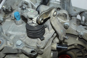 ND0001  CAJA CAMBIOS RENAULT MEGANE II BERLINA 5P Confort Authentique 2003 ND0001 209414 RENAULT - 4