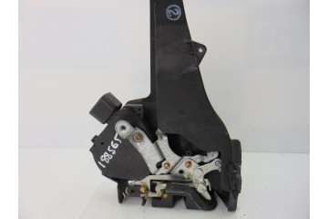 Cerradura puerta trasera derecha, Toyota RAV4 (A2) 2.0 D-4D Sol 4X4 (2003- ) 2004