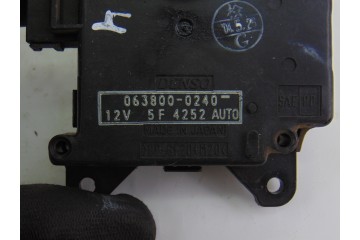Motor apertura trampillas climatizador, Toyota RAV4 (A2) 2.0 D-4D Sol 4X4 (2003- ) 2004, 063800-0240