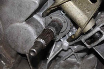 20LM23 CAJA CAMBIOS CITROEN C5 BERLINA 2.0 HDi SX 2002 20LM23 184254 CITROEN - 1