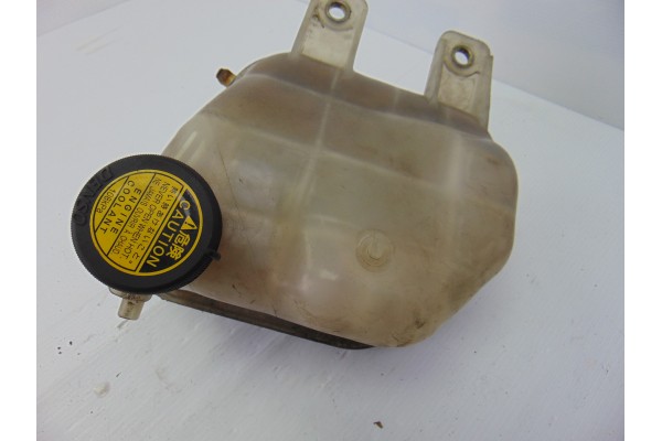 Deposito expansion, Toyota RAV4 (A2) 2.0 D-4D Sol 4X4 (2003- ) 2004