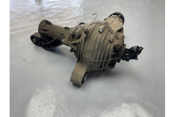 DIFFERENTIAL FRONT MERCEDES GL ML X164 W164 4 0 420 CDI A1643302002 Part manufacturer Mercedes Benz OE