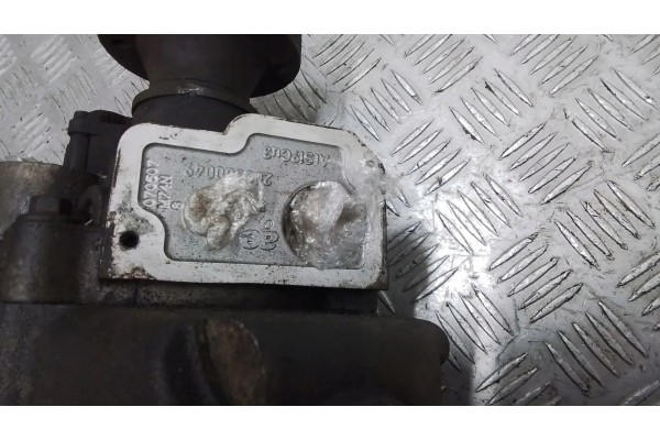 Rear reducer VOLVO XC90 I 30759611 2 4L diesel 136kW 2009 Catalog number of the part 30759611