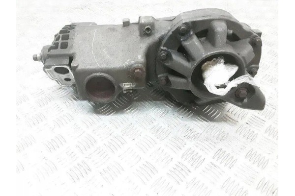 Rear reducer VOLVO XC90 I 30759533 2 4L diesel 136kW 2008 Catalog number of the part 30759533