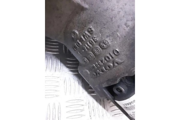 Reductor trasero VOLVO XC90 I 30759533 2.4L diésel 136kW 2008