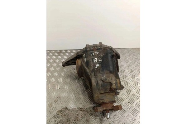 Rear reducer MERCEDES BENZ VITO Van W447 Q2143030 2 2L 2017 Catalog number of the original Q2143030