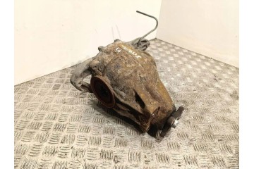 Rear reducer MERCEDES BENZ VITO MIXTO Van W639 A9043530210 2 14L Part manufacturer Mercedes Benz OE