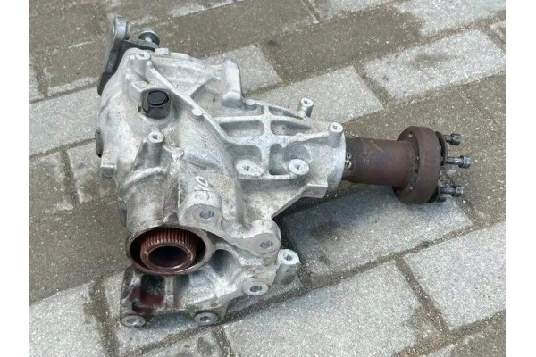 Front reducer VOLVO T6157609 2 0L diesel 110kW 2019