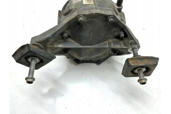 Rear reducer MERCEDES BENZ C W204 2043505103 2 2L diesel 100kW 2011 Catalog number of substitutes A2093510705