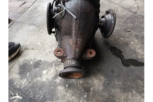 DRIVE BRIDGE DIFFERENTIAL MITSHIBISHI PAJERO III 3 3 2 DID Part manufacturer Mitsubishi OE