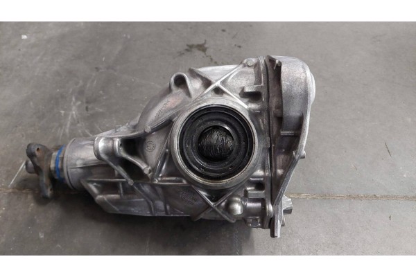 Puente diferencial trasero BMW Serie 7 G70 3,0D año 2023 Nº 8839891