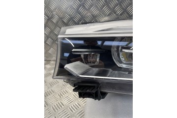 BMW OE 7442647 X5 F15 HEADLIGHT LAMP LEFT FRONT COMPLETE Catalog number of the part 7442647 OE BMW X5 F15 LAMPA REFLEKTOR PRZEDN