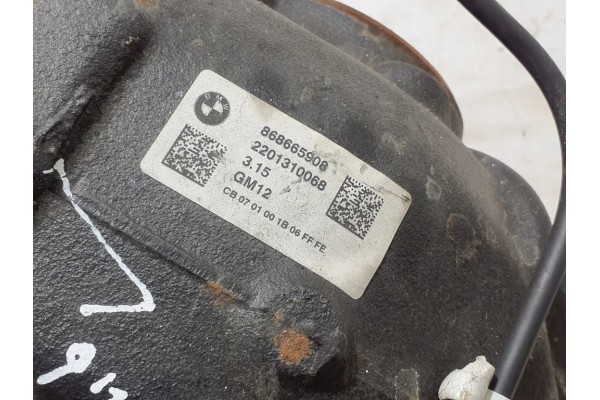Rear reducer BMW 8686659 4 4L gasoline 2022 Catalog number of the part 8686659