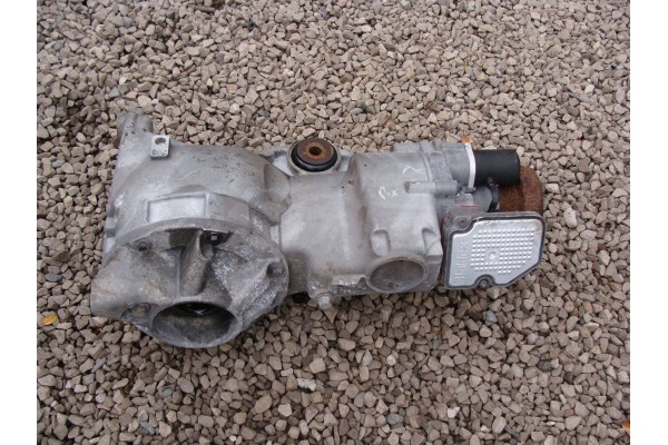 BRIDGE REAR VOLVO XC90 AND DAMAGED DRIVER Part manufacturer Volvo OE