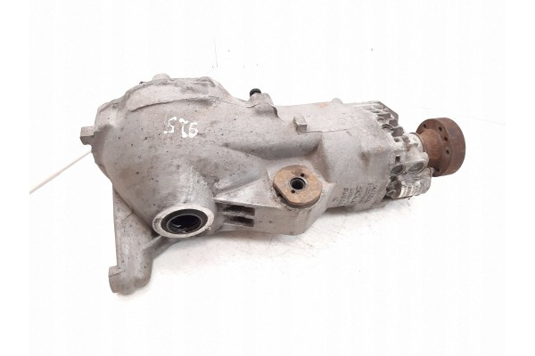2005 Volvo XC90 Rear differential P30759533