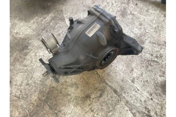 Rear reducer MERCEDES BENZ CLS Shooting Brake X218 A2183508300 2 1L Catalog number of the part A2183508300