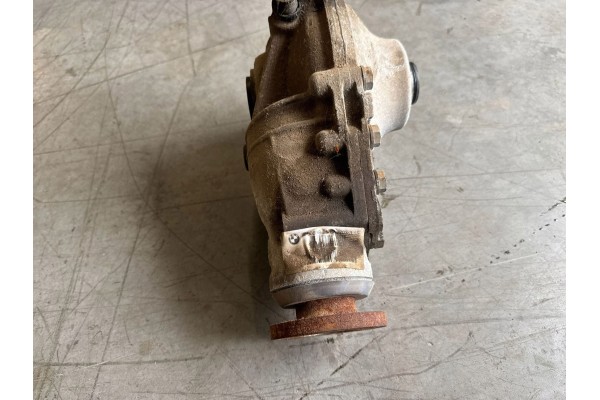 2015 BMW 4 F32 F33 Front differential 7590898 Catalog number of the part 7590898