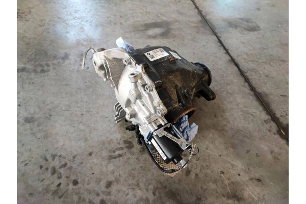 2023 BMW 4 G22 G23 G24 G26 Rear differential 9844104