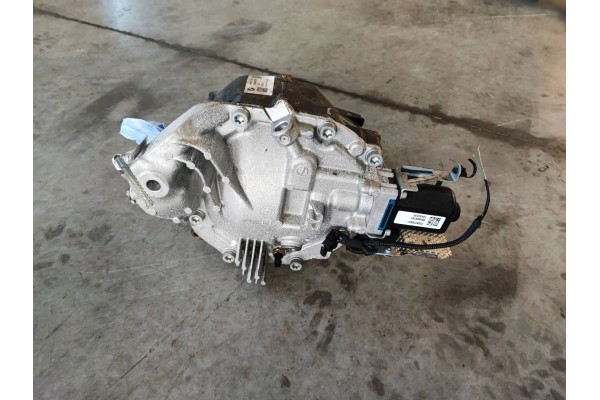 2023 BMW 4 G22 G23 G24 G26 Rear differential 9844104 Part manufacturer BMW OE