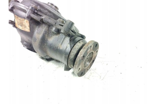 Front reducer BMW X3 E83 7500796 2 5L gasoline 141kW 2004 Catalog number of the part 7500796
