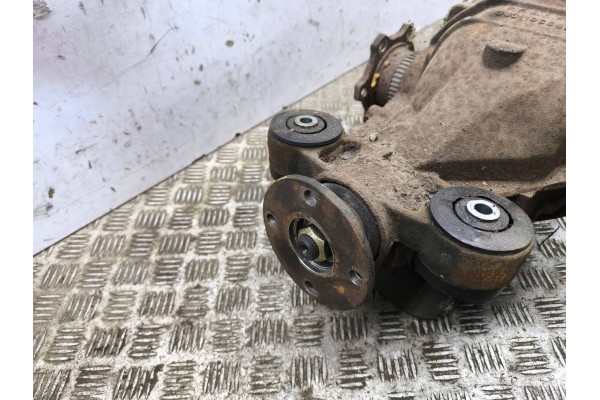 Rear differential Nissan 350Z 383110C048 Catalog number of the part 383110C048