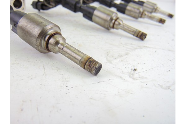 BM5G-9H487-CA RAMPA INYECTORA FORD FOCUS BERLINA (CB8)