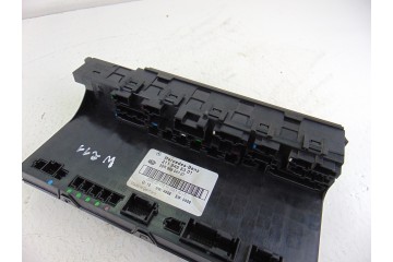 2115455301  CAJA RELES / FUSIBLES MERCEDES-BENZ CLASE E (BM 211) BERLINA E 320 CDI (211.022) 2007 2115455301 203392 MERCEDES-BEN