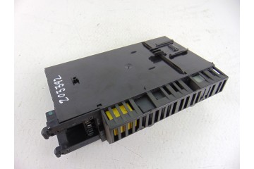 2115455301  CAJA RELES / FUSIBLES MERCEDES-BENZ CLASE E (BM 211) BERLINA E 320 CDI (211.022) 2007 2115455301 203392 MERCEDES-BEN